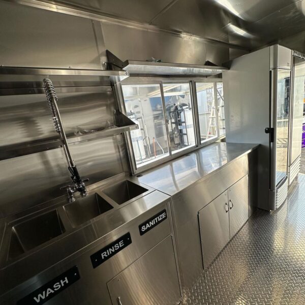 Custom 14′ Food Trailer - Image 9