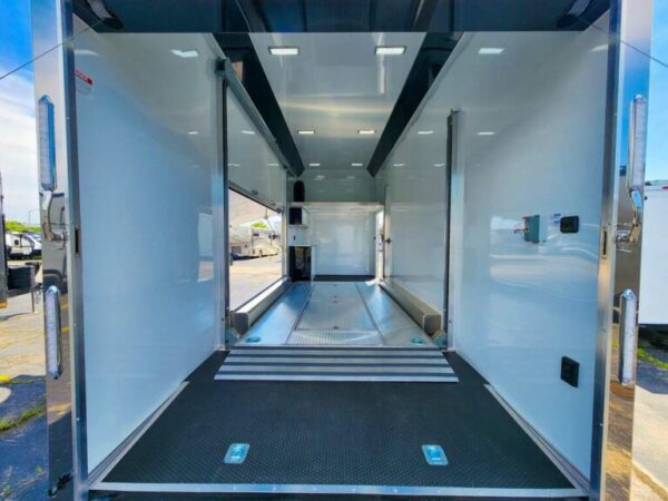 8.5’x26′ ATC Rōm 800 Stacker Car Hauler - Image 15