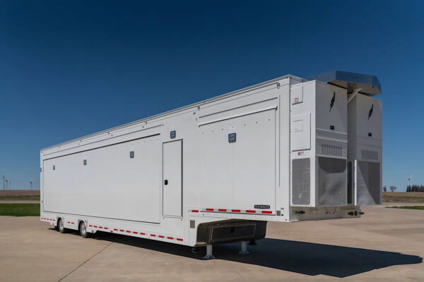 FEATHERLITE 53’ MOBILE - Image 2