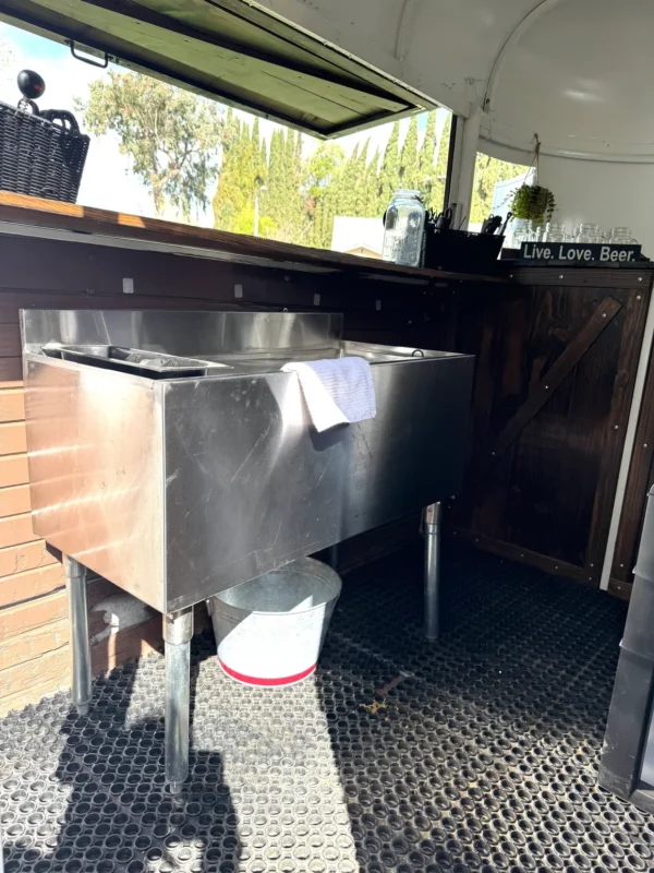 1984 White w/Wood LOADED 2-Horse Trailer Mobile Bar - Image 3