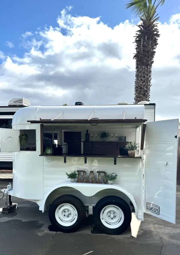 1984 White w/Wood LOADED 2-Horse Trailer Mobile Bar - Image 19